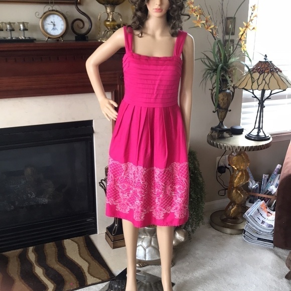 Sangria Pink Ruched Embroidered Dress - Picture 4 of 16